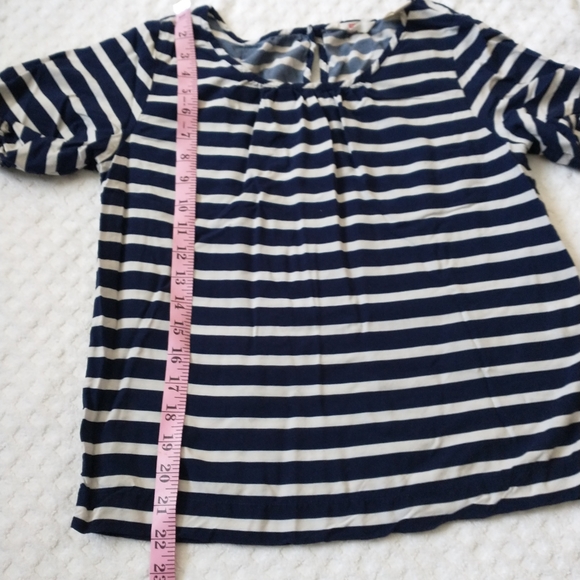 Levi's     B - Picture 6 of 9